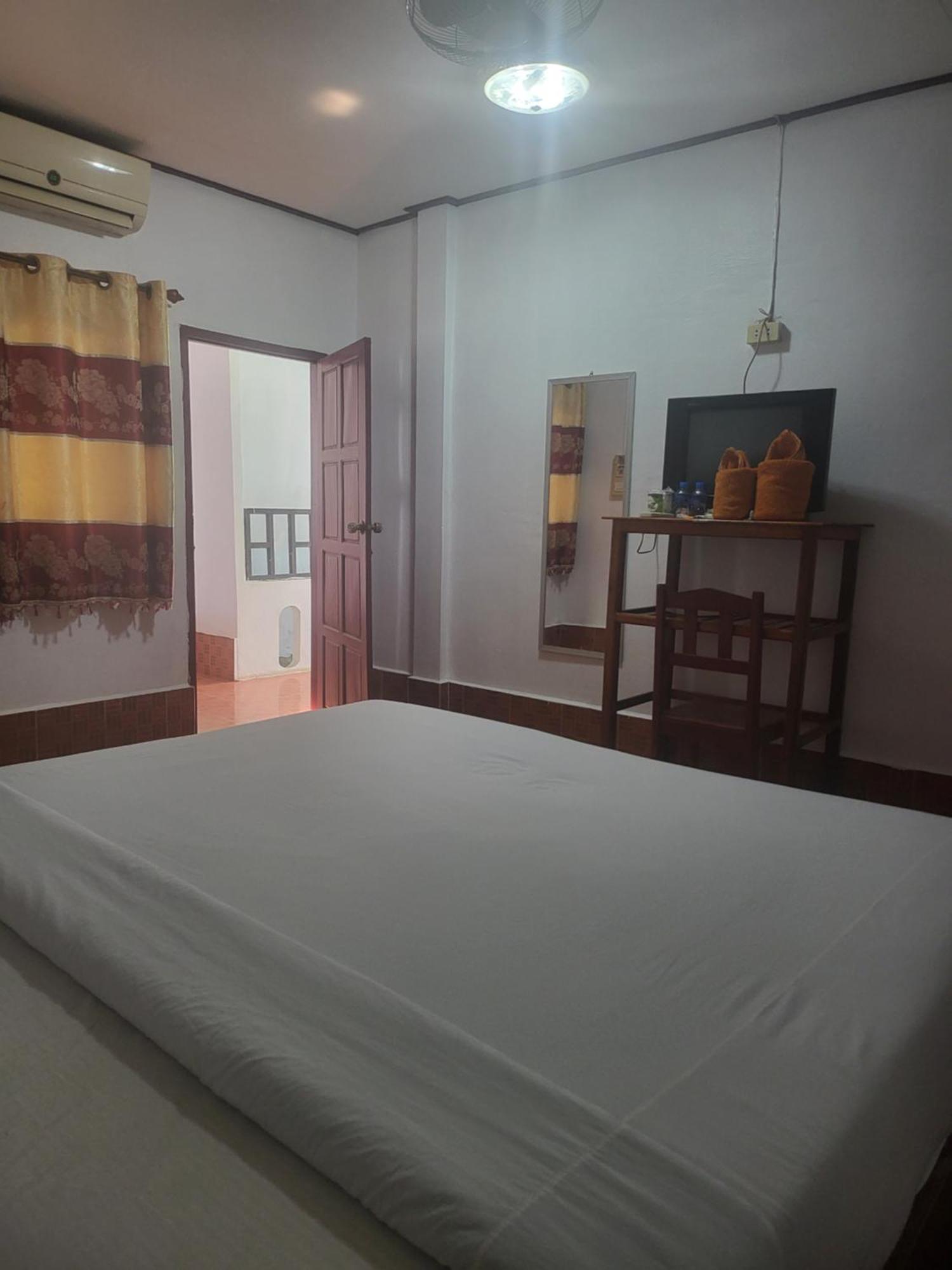 Vang Vieng Chanthala Hotel 1 المظهر الخارجي الصورة