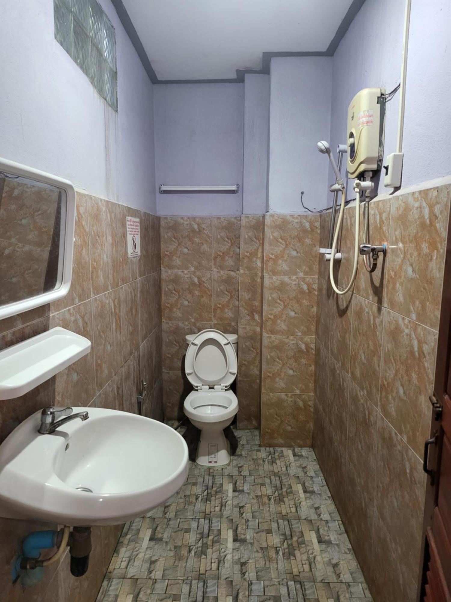 Vang Vieng Chanthala Hotel 1 المظهر الخارجي الصورة