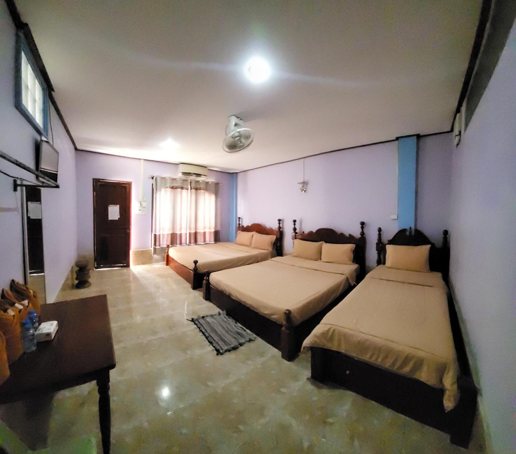 Vang Vieng Chanthala Hotel 1 المظهر الخارجي الصورة