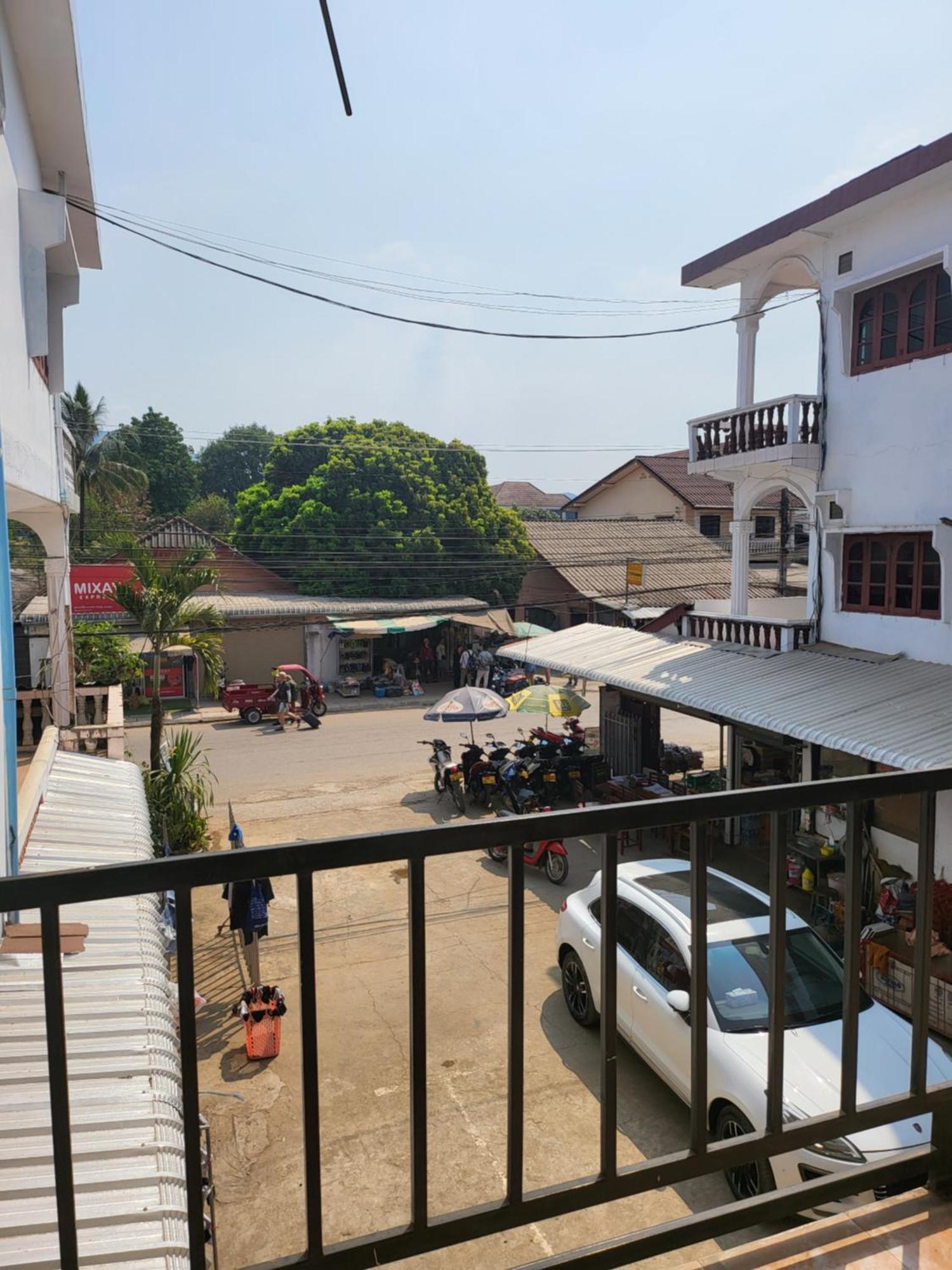 Vang Vieng Chanthala Hotel 1 المظهر الخارجي الصورة